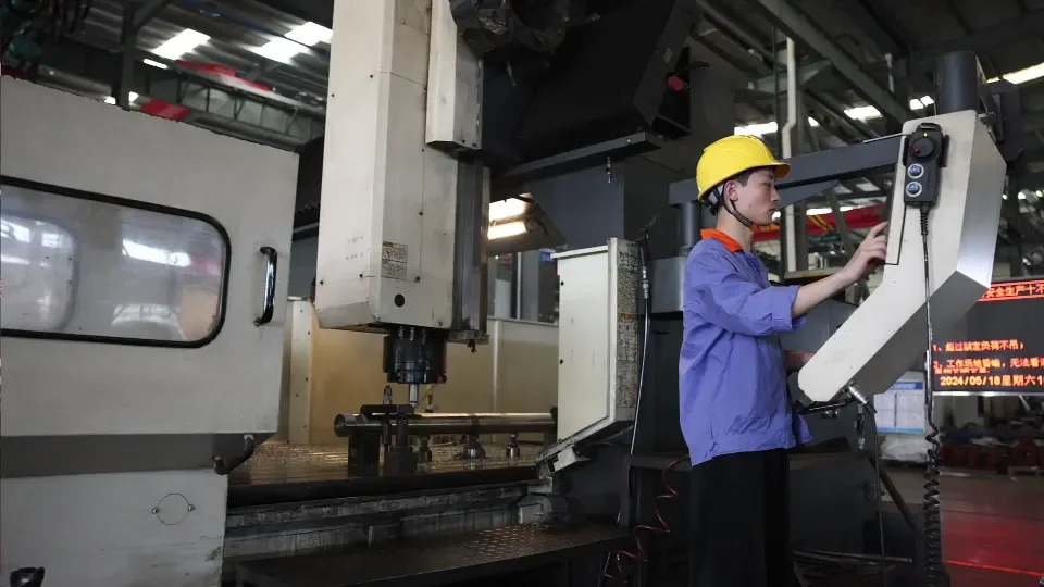Horizontal Split Case Pump Shaft Machining